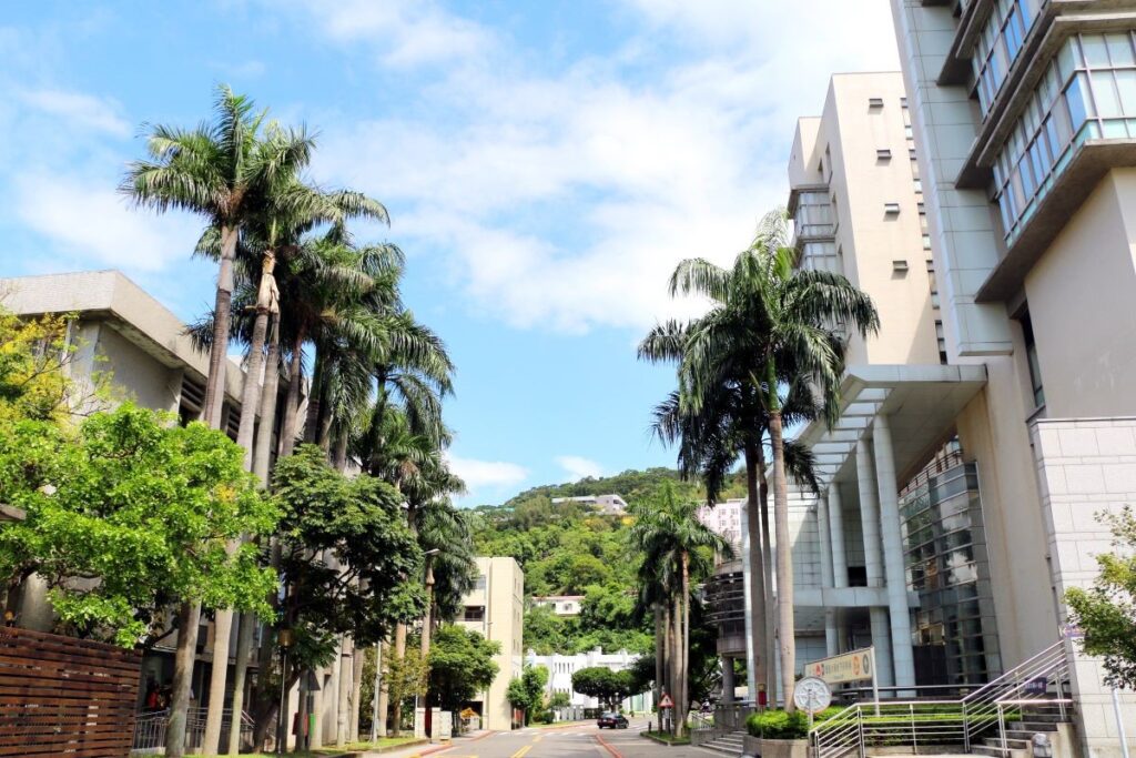 Yang Ming Campus Scenery