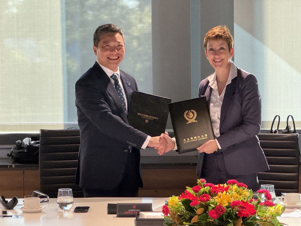 讀輔大5年可獲名校碩士！AI校長藍易振澳洲行成果豐碩