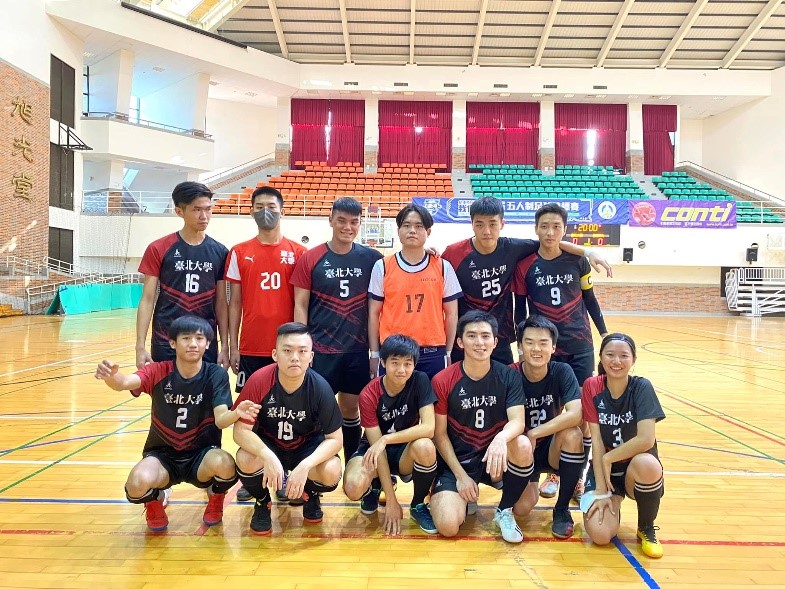 歡迎學弟妹們來臺北大學 電機學系 周苡航