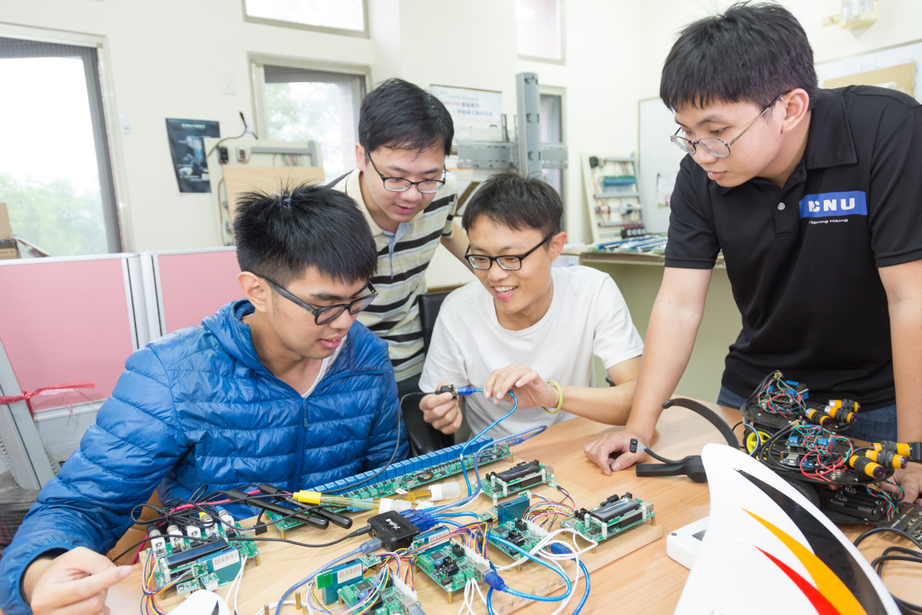 從偏鄉教育到AI應用 暨大國科會大專學生研究計畫大放異彩