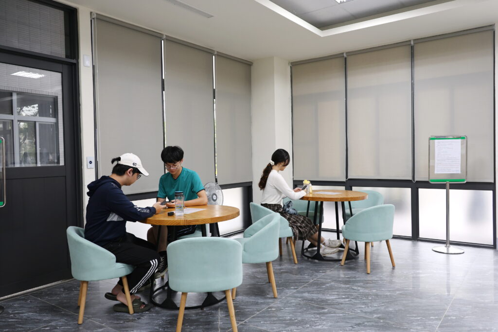 賢德樓1樓公共區域會客空間。