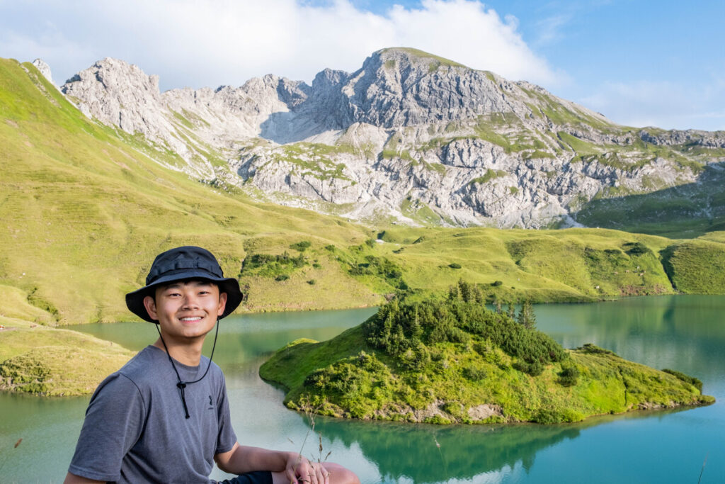 Mczh tw1200x1200 large205979