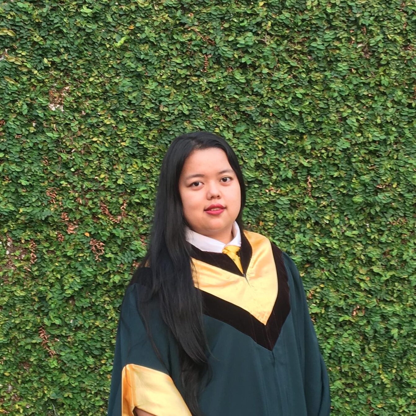 校友照片緬甸楊鳳琴 1 scaled